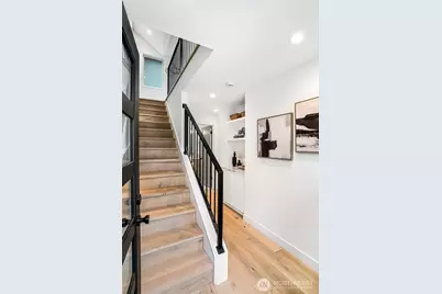 6505 19th Avenue NW, Seattle, WA 98117 - Photo 2