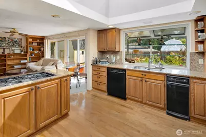 6906 149th Avenue NE, Redmond, WA 98052 - Photo 16