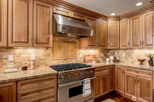 3312 Beach Dr SW, Seattle, WA 98116 - Photo 12