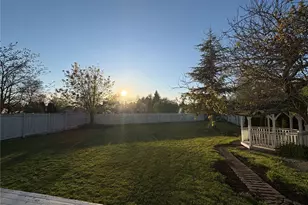 305 Jewell, Enumclaw, WA 98022 - Photo 36