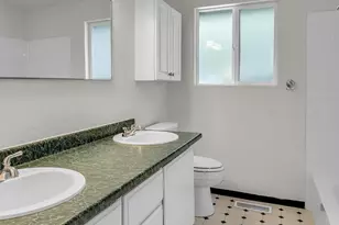 2420 SW 326th St, Federal Way, WA 98023 - Photo 16