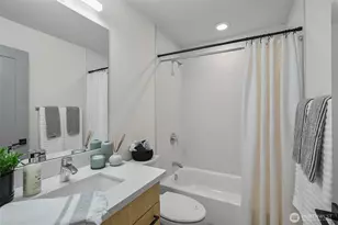 2440 NW 60th St, Seattle, WA 98107 - Photo 16