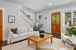 9039 North Town Dr NE, Bainbridge Island, WA 98110 - Photo 18