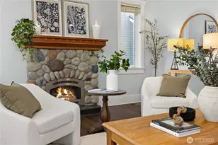 9039 North Town Dr NE, Bainbridge Island, WA 98110 - Photo 6