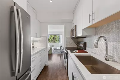 308 E Republican Street #705, Seattle, WA 98102 - Photo 6