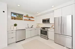 2108 E James St, Seattle, WA 98122 - Photo 6