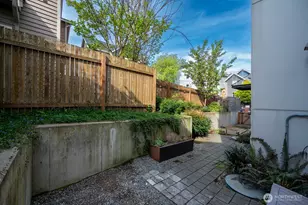 2108 E James St, Seattle, WA 98122 - Photo 28