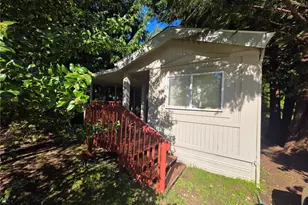 1160 E Lakeshore Dr W, Shelton, WA 98584 - Photo 2