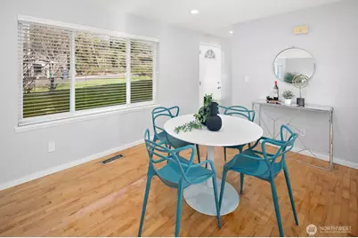 7037 NE 137th Street, Kirkland, WA 98034 - Photo 18