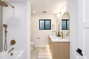 7210 Seward Park Ave S, Seattle, WA 98118 - Photo 16