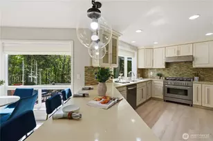 15461 SE 67th St, Bellevue, WA 98006 - Photo 8