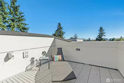 4411 Meridian Avenue N, Seattle, WA 98103 - Photo 26