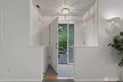 13210 SE 7th Street #D20, Vancouver, WA 98683 - Photo 6