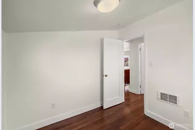 233 W Third Street, Port Angeles, WA 98362 - Photo 22