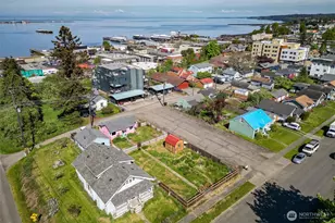 233 W 3rd St, Port Angeles, WA 98362 - Photo 32