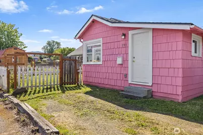 233 W Third Street, Port Angeles, WA 98362 - Photo 6