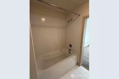 1530 NW Market Street #605, Seattle, WA 98107 - Photo 4