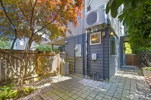 628 NW 85th St, Seattle, WA 98117 - Photo 2
