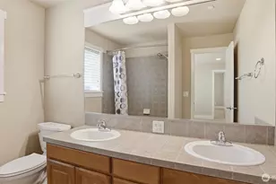 11935 SE 76th St, Newcastle, WA 98056 - Photo 36