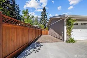 643 Edmonds Way, Edmonds, WA 98020 - Photo 32