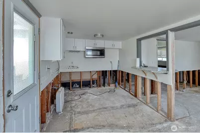 325 N Hawthorne Street, Burlington, WA 98233 - Photo 18