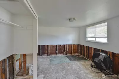 325 N Hawthorne Street, Burlington, WA 98233 - Photo 14