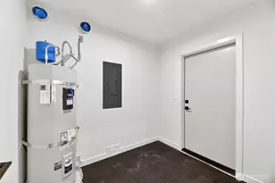 4142 44th Ave SW, Seattle, WA 98116 - Photo 32