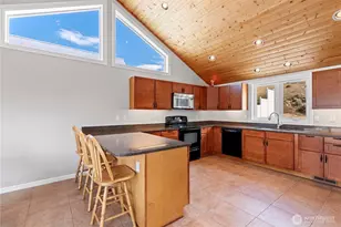 340 W Beach Dr, Orondo, WA 98843 - Photo 14
