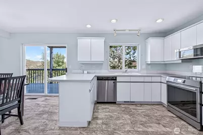 1704 Skyline Drive, Wenatchee, WA 98801 - Photo 10