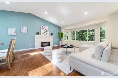 839 NE 200th Street, Shoreline, WA 98155 - Photo 2