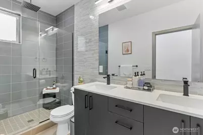 4301 26th Avenue SW, Seattle, WA 98106 - Photo 22