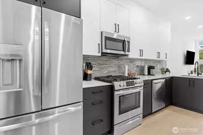 4301 26th Avenue SW, Seattle, WA 98106 - Photo 12