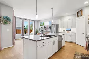 24 151st St SW, Lynnwood, WA 98087 - Photo 10