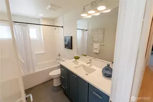 13540 39th Ave NE, Seattle, WA 98125 - Photo 18