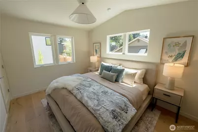 13540 39th Avenue NE #C, Seattle, WA 98125 - Photo 8