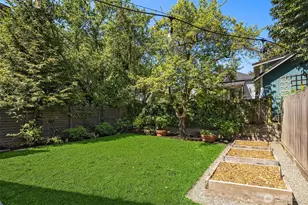 546 N 75th St, Seattle, WA 98103 - Photo 26