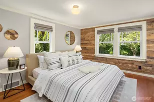 546 N 75th St, Seattle, WA 98103 - Photo 16