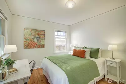 6827 36th Avenue NE, Seattle, WA 98115 - Photo 16