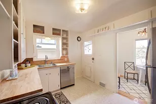 6827 36th Ave NE, Seattle, WA 98115 - Photo 10