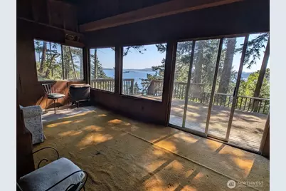 7537 Holiday Boulevard, Guemes Island, WA 98221 - Photo 8