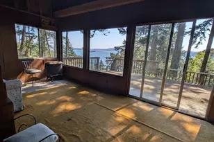 7537 Holiday Blvd, Guemes Island, WA 98221 - Photo 8