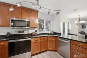 8615 238th Street SW, Edmonds, WA 98026 - Photo 10
