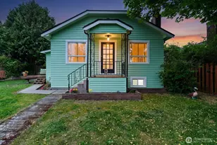 908 N 102nd, Seattle, WA 98133 - Photo 2