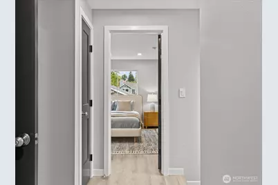 8117 17th Avenue SW #B, Seattle, WA 98106 - Photo 18