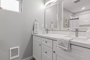 8117 17th Ave SW, Seattle, WA 98106 - Photo 16