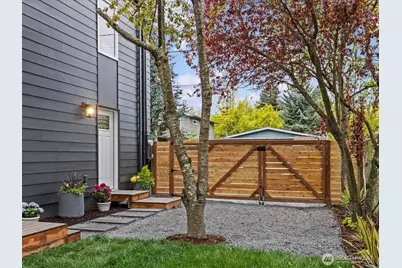 8117 17th Avenue SW #B, Seattle, WA 98106 - Photo 24