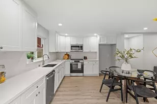 8117 17th Ave SW, Seattle, WA 98106 - Photo 10