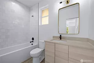 1136 A NW 57th St, Seattle, WA 98107 - Photo 10