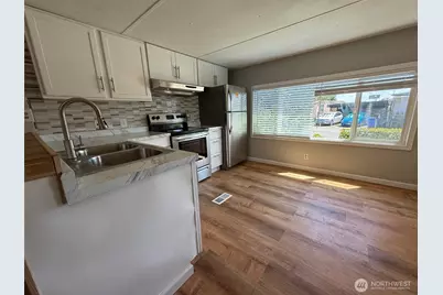 7121 49th Street E #38, Fife, WA 98424 - Photo 6