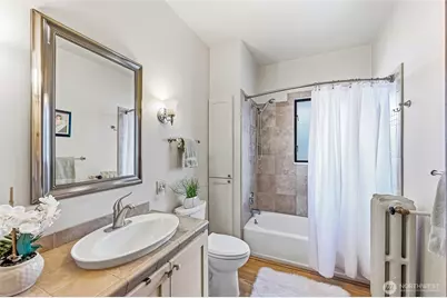 2025 Boylston Avenue E, Seattle, WA 98102 - Photo 14